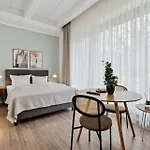 Limehome Fritz-erler Str 3*