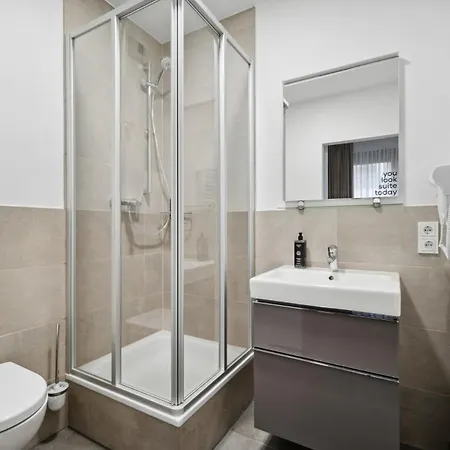Aparthotel Limehome Fritz-erler Str 4*