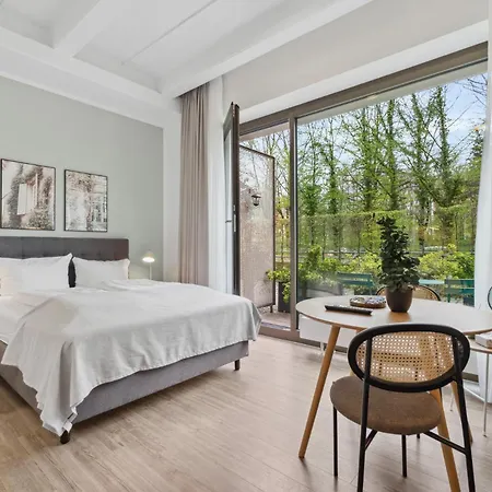 Aparthotel Limehome Fritz-erler Str 4*
