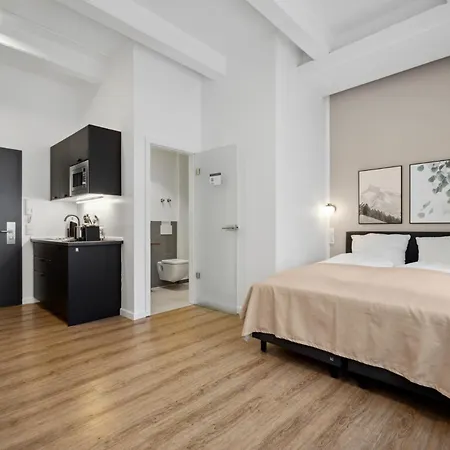 Apartahotel Limehome Fritz-erler Str 3*