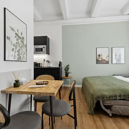 Limehome Fritz-erler Str 4*