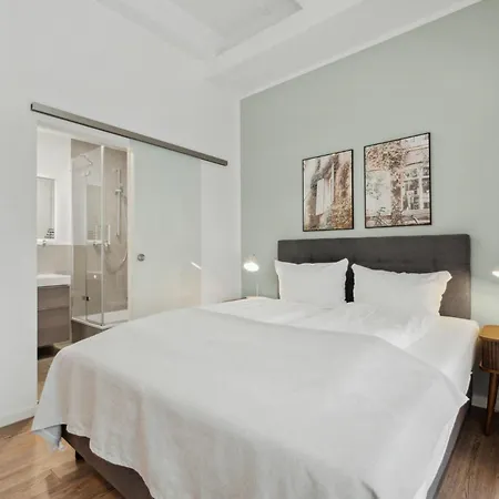 Aparthotel Limehome Fritz-erler Str 4*