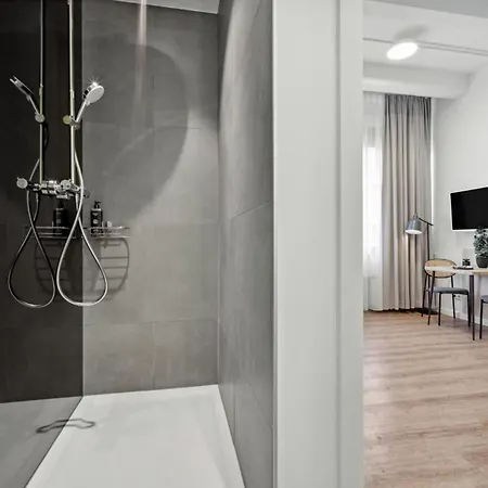 Limehome Fritz-erler Str 4*