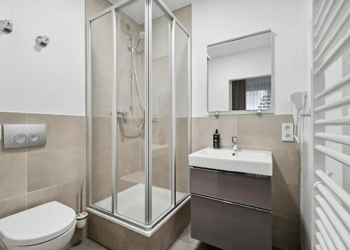 شقة فندقية Limehome Fritz-erler Str 3*