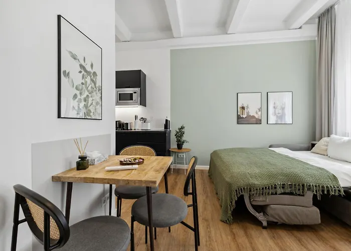 Limehome Fritz-erler Str 3*